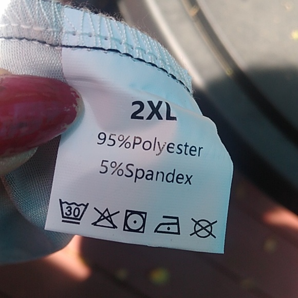 Dress - Picture 6 of 6